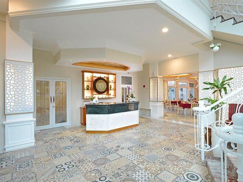 Sahira Butik Pakuan Syariah Hotel Богор Екстер'єр фото