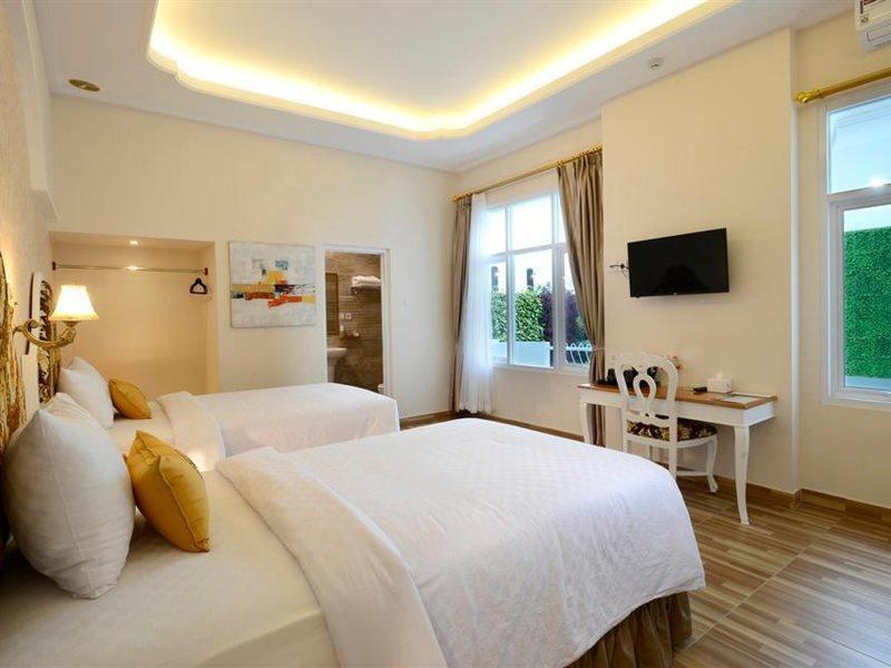 Sahira Butik Pakuan Syariah Hotel Богор Екстер'єр фото