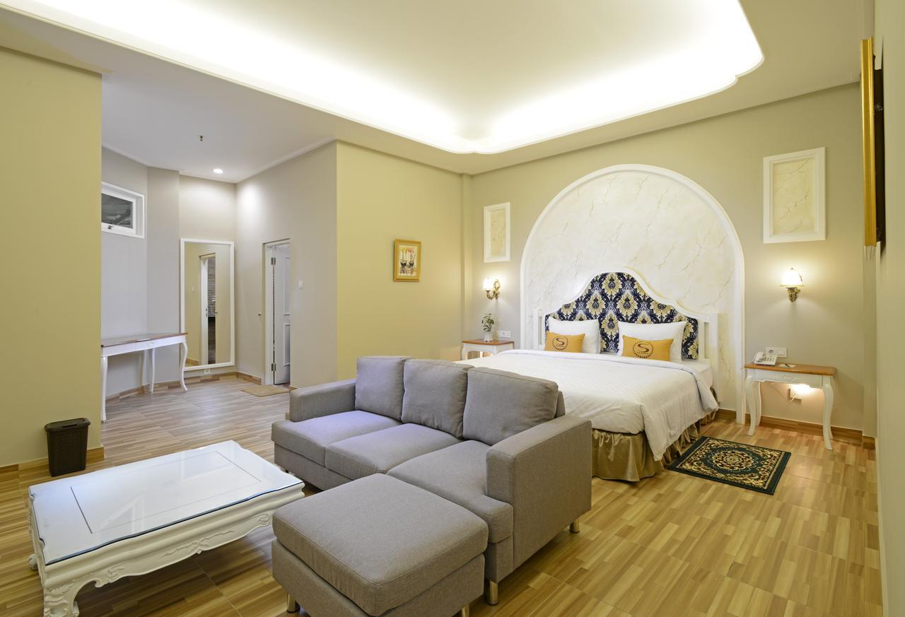 Sahira Butik Pakuan Syariah Hotel Богор Екстер'єр фото