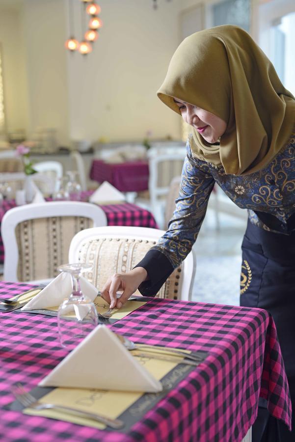 Sahira Butik Pakuan Syariah Hotel Богор Екстер'єр фото